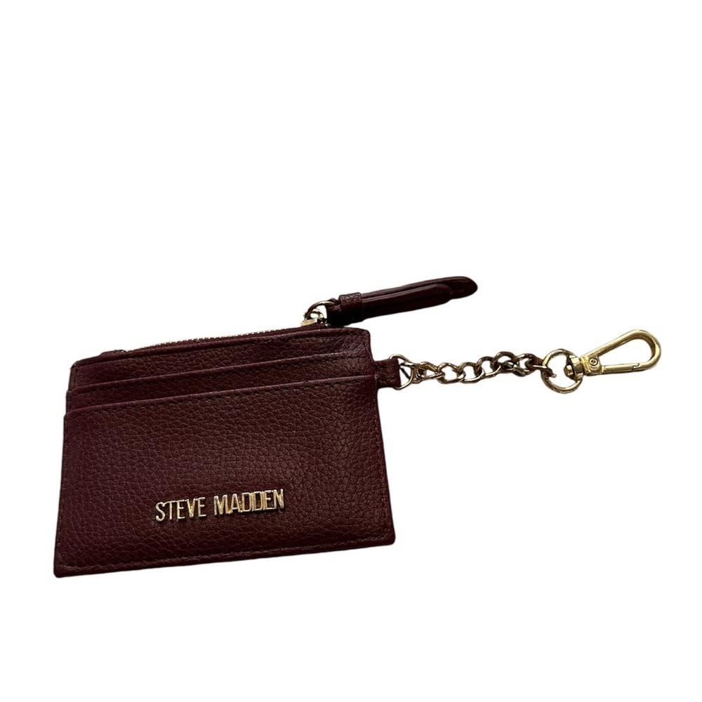 #129 Steve Madden Cute Burgundy Keychain Zipper Card Wallet with Gold Accents